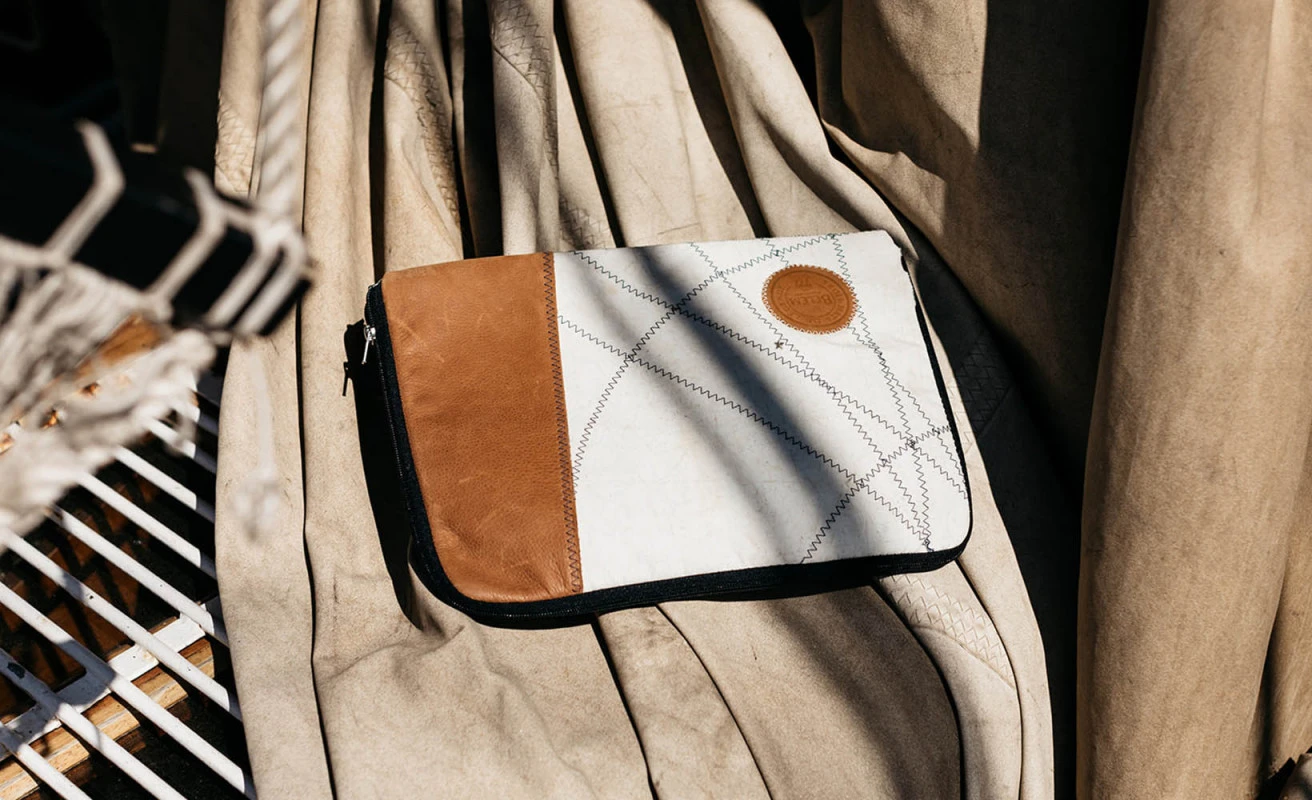 MacBook Laptop Case - 13"- 13,3'' Belem Collection Recycled Sail - Image 3