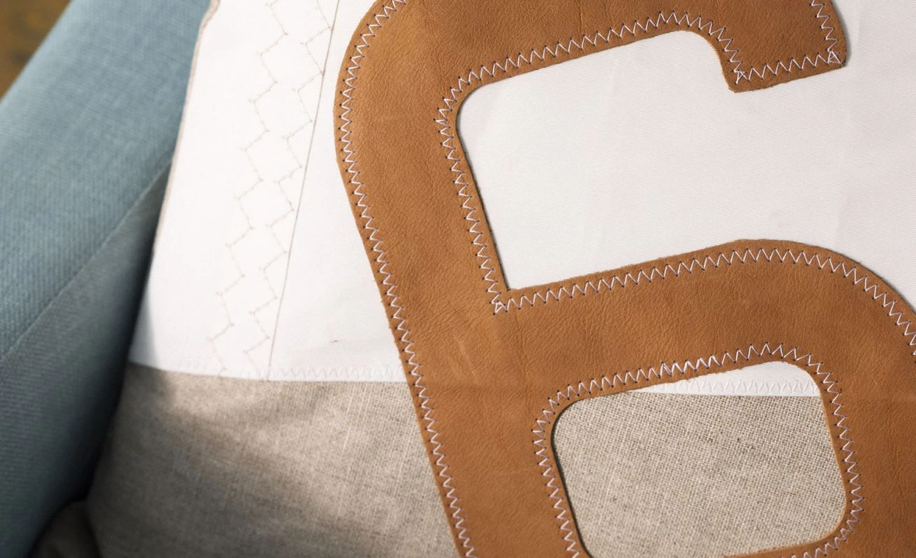 Cushion 20x20 In Linen And Leather Recycled Sail - Image 3