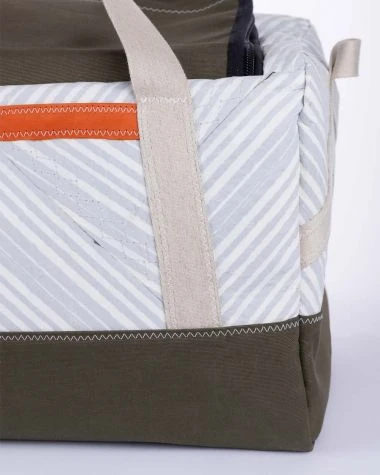 Feroe Travel Bag Khaki Recycled Sail - Image 5
