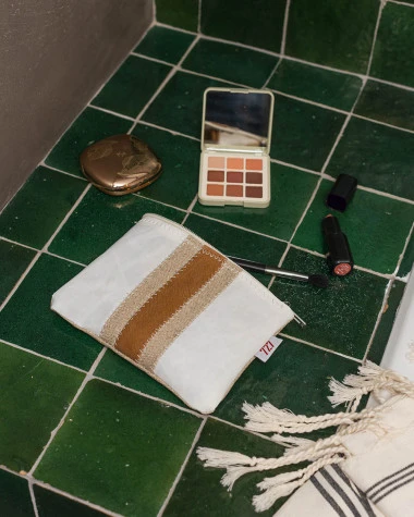 Makeup Bag Linen And Leather Recycled Sail - Image 5