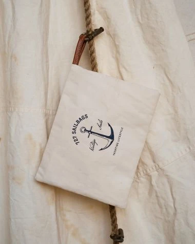 Pack: Seaside Tote And Zipped Pouch Classic Yachting Recycled Sail - Image 10