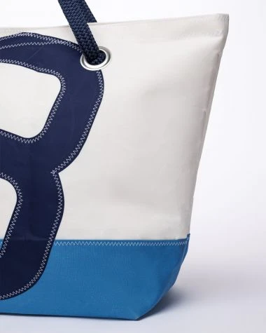 Carla Travel Bag Pastel Blue Recycled Sail - Image 7