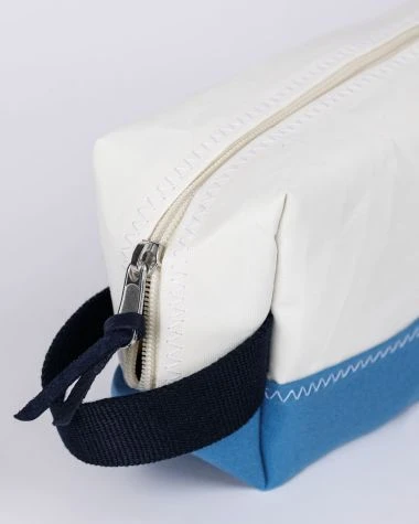 Toiletry Bag Windy Pastel Blue Recycled Sail - Image 5