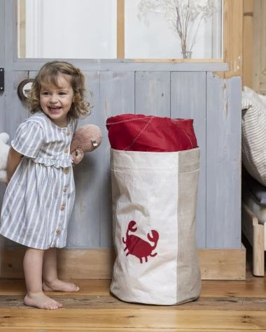 Laundry Basket Crab Recycled Sail - Image 6