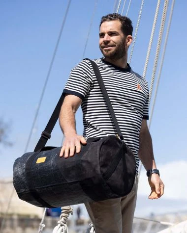 Onshore Duffel Bag Black Recycled Sail - Image 5