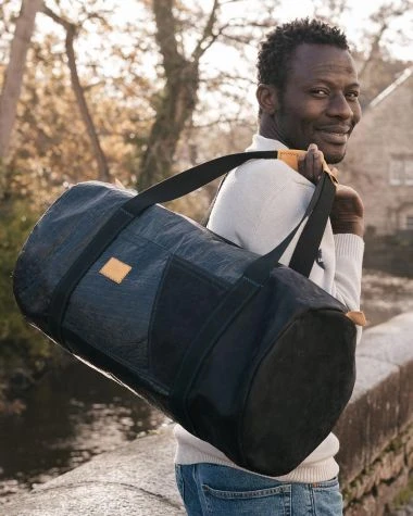 Onshore Duffel Bag Black Recycled Sail - Image 6