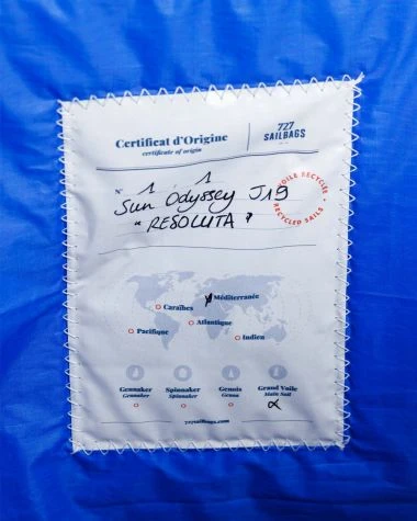 Soft Cooler White And Navy Recycled Sail - Image 7