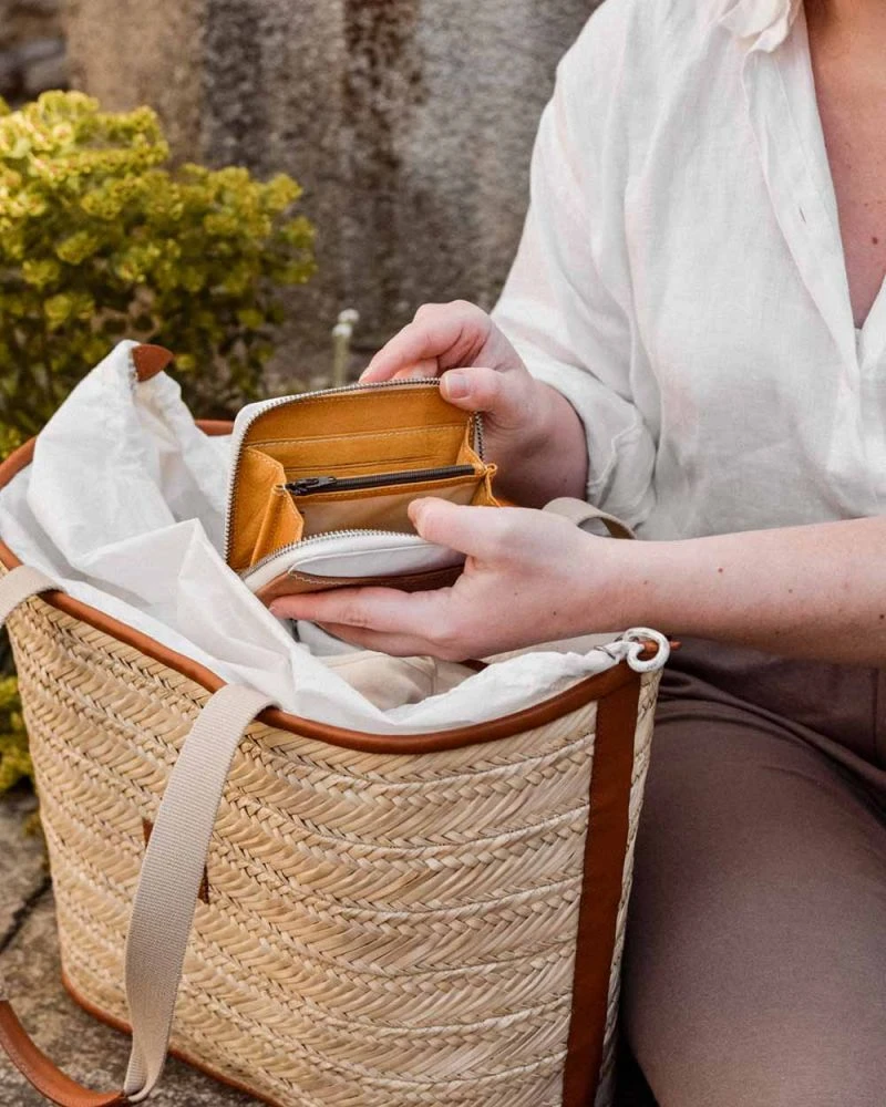 Women's Wallet "the Compact" Recycled Sail - Image 8